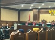 Mantan MendikbudristekNadiem Makarim Didakwa Rugikan Negara Rp2,18 Triliun dalam Kasus Chromebook