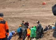 Sebanyak 10 Orang Dipastikan Tewas Akibat Longsor Cisarua