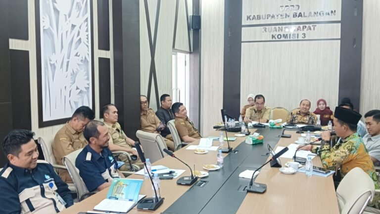 Komisi III DPRD Balangan Rapat Kerja bersama PT Air Minum Sanggam Balangan 1 IMG 20260125 WA0048