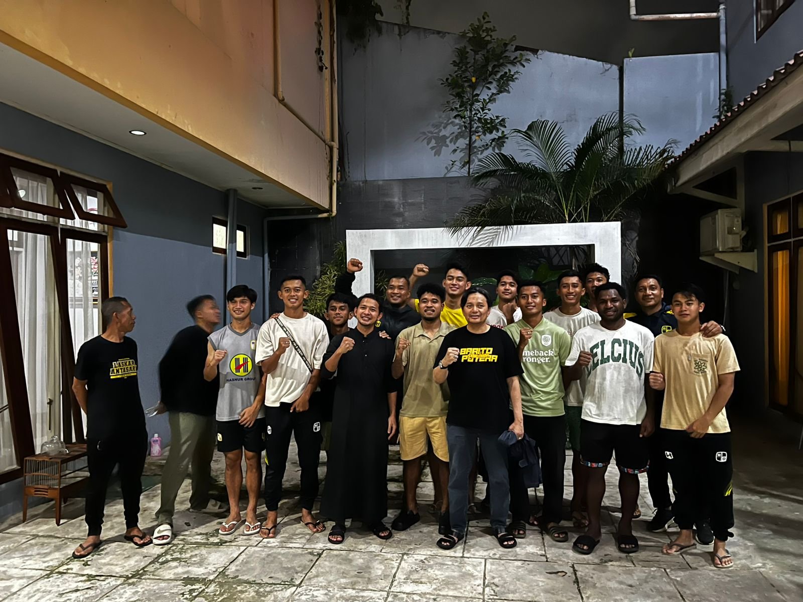 Bang Hasnur Tinjau Mess Pemain Barito Putera, Serap Masukan dan Perkuat Kebersamaan Tim 1 IMG 20260127 WA0017