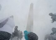 Badai Salju Terjang Amerika, 51 Korban Jiwa dan Ribuan Penerbangan Batal