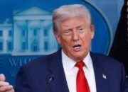 Trump Pertimbangkan Serangan Baru ke Iran