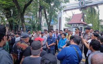 DPRD Kalsel Terima Aksi Forpeban, Harapkan Solusi Nyata Atasi Banjir 9 IMG 20260129 WA0056