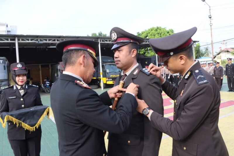 Puluhan Anggota Polres HST Terima Satyalancana Pengabdian 1 IMG 20260130 WA0029 e1769753885437