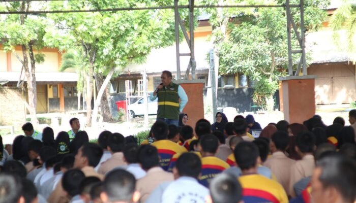 KPP Goes To School, Berbagi Pengetahuan Dunia Industri ke SMKN 2 Kandangan