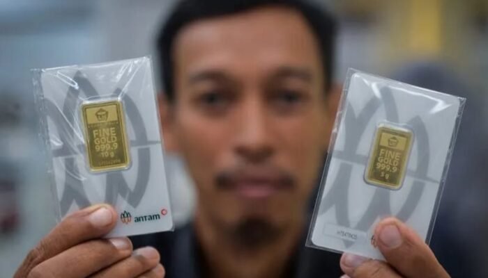 Saatnya Membeli, Emas Antam Anjlok Rp260.000/Gram