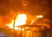 Rumah Jaga dan Kantin SMAN 7 Banjarmasin Ludes Terbakar