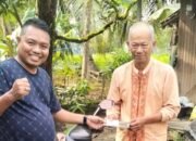 Ketua TP PKK HST Berikan Kendaraan kepada Korban Kebakaran Lapak Dagangan di Taman Dwi warna