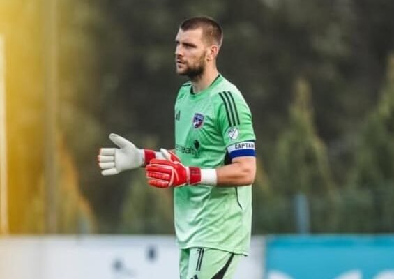 Maarten Paes Segera Bergabung ke Ajax Amsterdam, Dikontrak Hingga 2029