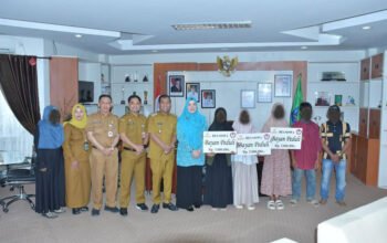 Bupati HSS Serahkan Beasiswa untuk Korban Kekerasan Anak 5 Hal 12 HSS 3 klm 9