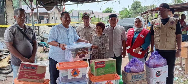 Wabup Tala Tinjau Lokasi Kebakaran di Bati-Bati 1 Hal 2 Tala 1 3 klm 5