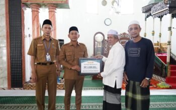 Wali Kota Serahkan Bantuan Kemakmuran Masjid dan Insentif Marbot di Masjid Jami Teluk Dalam 4 Hal 5 3 KLM Kontrak 1 4