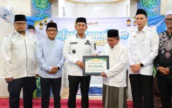 Wali Kota Yamin Safari Ramadan di Masjid Al -Musamahah, Salurkan Bantuan untuk Jamaah dan Marbot 5 Hal 5 3 KLM Kontrak 2 7