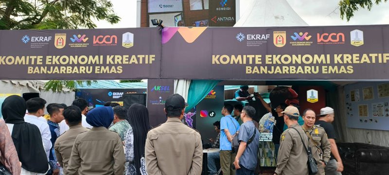 Talk Show KEK di Festival Wadai Bahas Peluang dan Tantangan Ekonomi Kreatif Banjarbaru 1 Hal 6 3 KLM BJB 1 4