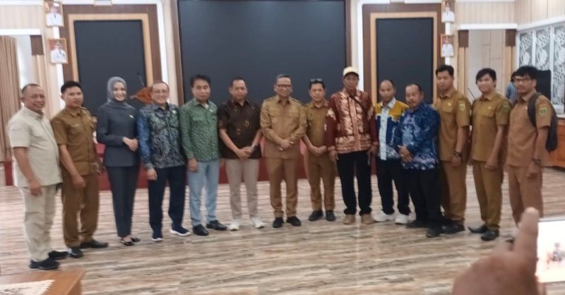 Komisi l DPRD Provinsi Kalsel Sambangi Pemkab Tabalong 1 Hal 8 TABALONG Adv 3 klm 2