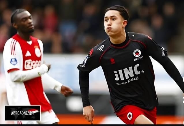 Miliano Jonathans Kembali Cetak Gol, Bawa Excelsior Tahan Imbang Ajax 2-2 1 IMG 20260202 WA0019
