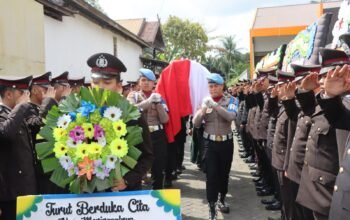 Upacara Kedinasan Iringi Pemakaman Bripda Muhammad Hanafi 4 IMG 20260203 WA00481