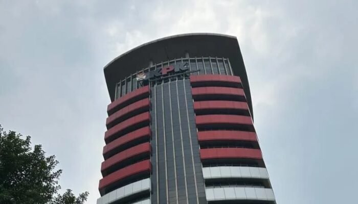 Ratusan Juta Disita KPK Terkait OTT Hakim di Depok