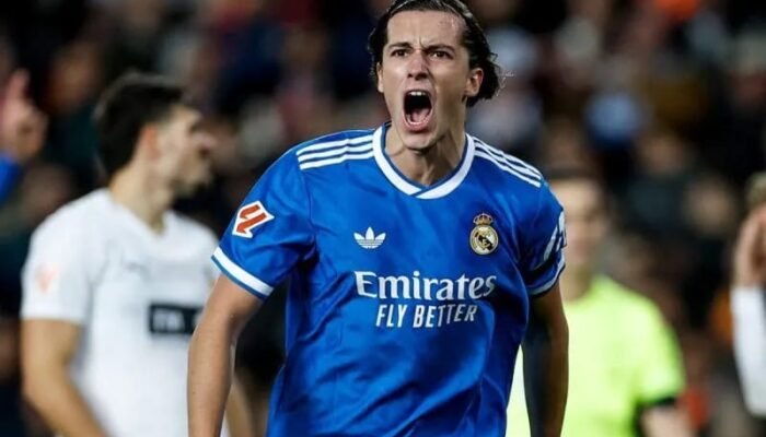 Real Madrid Tempel Ketat Barcelona Usai Bungkam Valencia 2-0