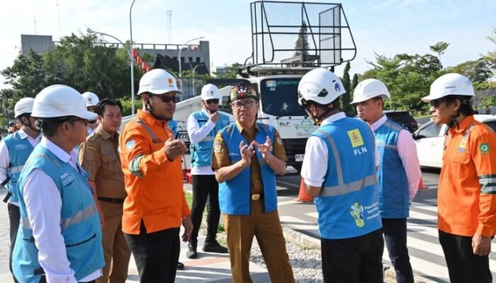 Plt Sekda Sebut Kegiatan Bakti Karya PT PLN UID Kalselteng Memperkuat Keandalan Sistem Kelistrikan