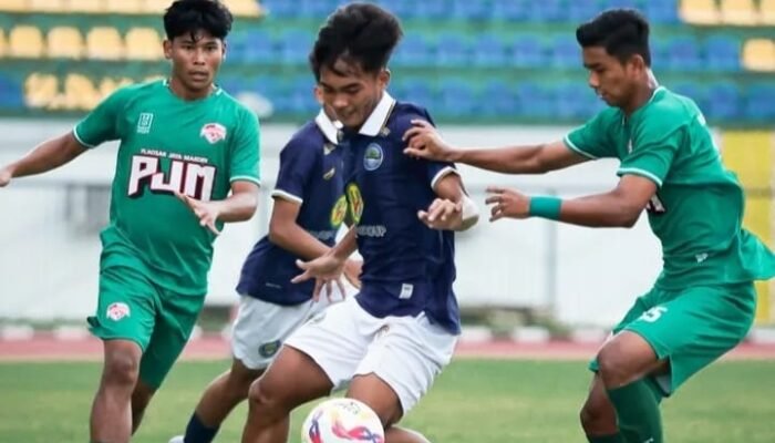 Legenda Barito Putera Frans Sinatra Bawa Persenus Lolos ke Semifinal Liga 4 Kalsel