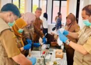‎UPTD Balai Laboratorium Kesehatan Kalsel Lakukan Pemeriksaan Food Safety pada Forum Konsultasi Publik