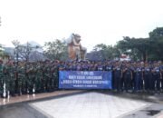 Lanal Banjarmasin bersama TNI-Polri Laksanakan Bakti Sosial Lingkungan Bersih-Bersih Sungai Martapura
