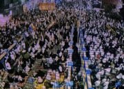 Lautan Jemaah Khusyuk Padati Masjid Jami hingga Sultan Adam