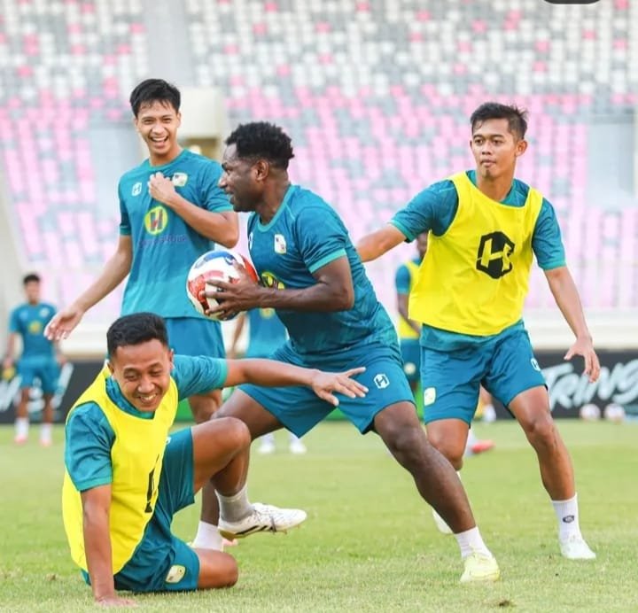 Persipura Versus Barito Putera, Misi Balas Dendam dan Mengambil Alih Puncak Grup Timur 1 IMG 20260215 WA0008