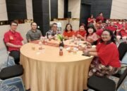 Rayakan Imlek Tahun 2577, Keluarga Hendra Dihibur Penampilan Barongsai.