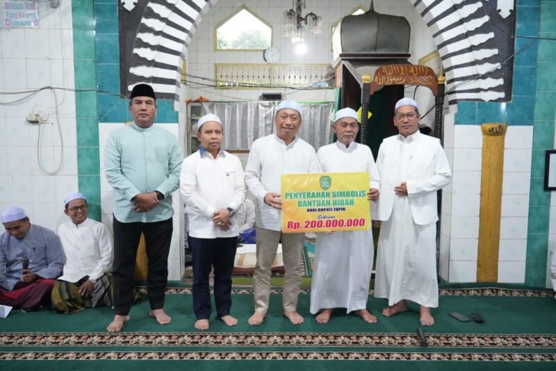 Safari Ramadhan ke Masjid Noorahman Tungkap, Bupati Yamani Serahkan Hibah Rp200 Juta 1 IMG 20260225 WA0031 e1772013350191