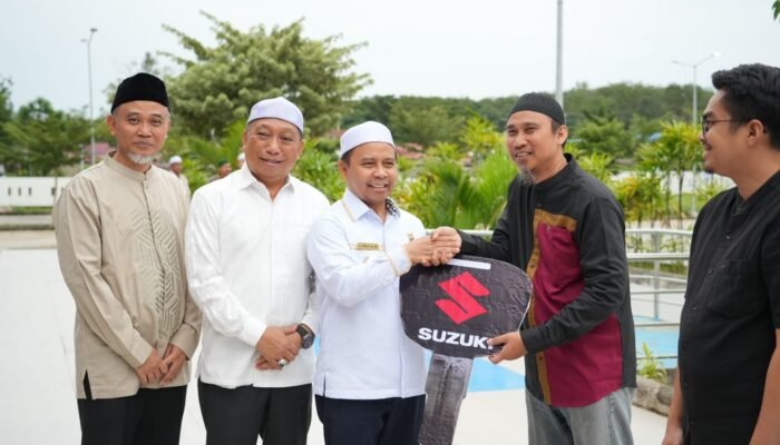 Bupati Tapin Serahkan 9 Mobil Operasional untuk Dokter Spesialis RSUD Datu Sanggul