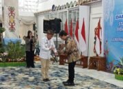 Stafsus Presiden Bidang Ekonomi Kreatif Nikmati Seni Budaya Dayak Kalteng