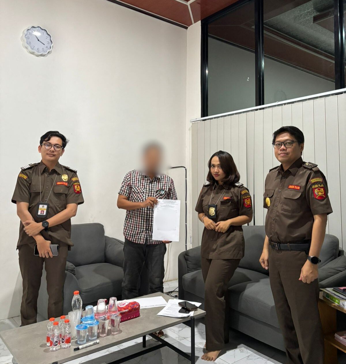 DJP Kalselteng Lakukan Penagihan Serentak, Sampaikan 150 Surat Paksa Senilai RP47,8 Miliar 1 IMG 20260219 160836