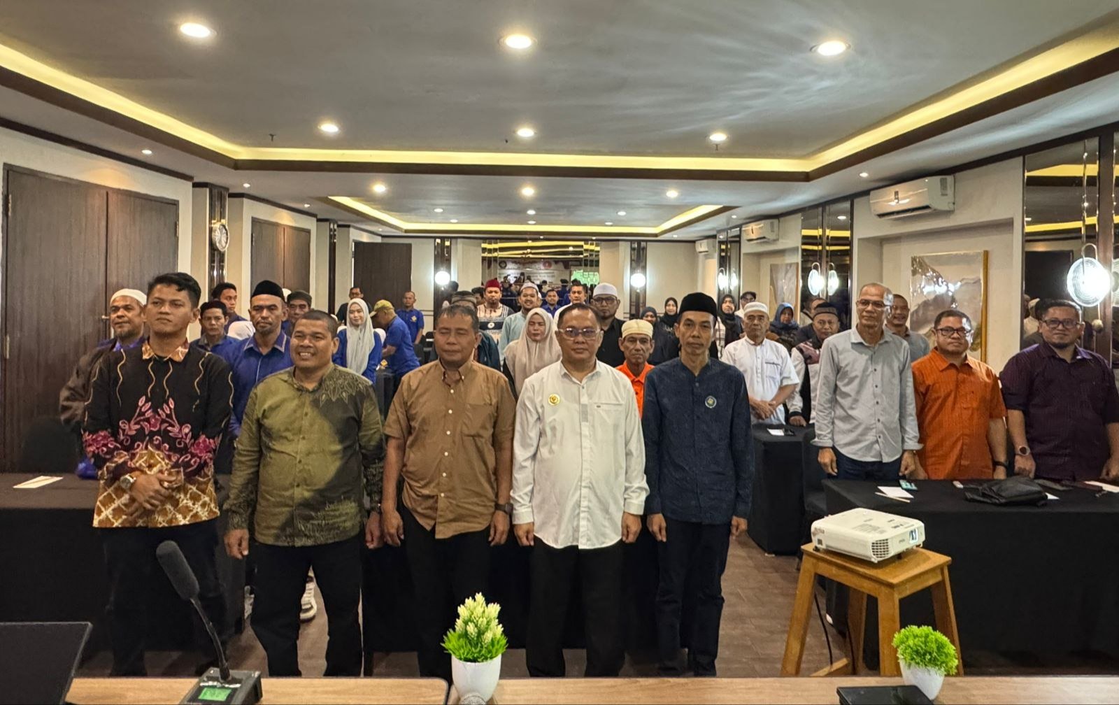 Buka Puasa Bersama, Polda Kalsel dan Parpol Sepakat Jaga Stabilitas Politik Daerah 1 IMG 20260223 115150