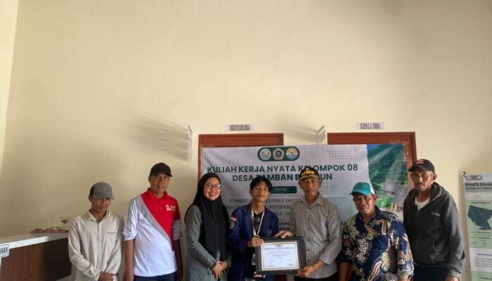 Mahasiswa KKN UNISKA Berdayakan Sumber Daya Lokal untuk Wujudkan Desa Tamban Bangun yang Mandiri 4 kel81