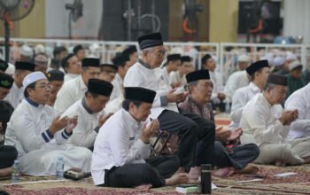 Mempererat Ukhuwah dan Semangat Kebersamaan 4 1 45 klm Kontrak Pemprov 1 Wagub Kalsel Hasnuriyadi buka puasa bersama Amanah Grup