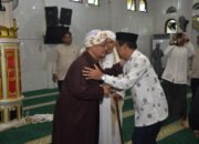 Bupati HSS Kunjungi Guru Syairazi Momentum Idul Fitri 1447 Hijriah 