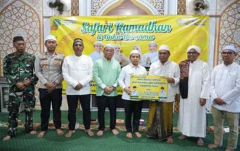 Hibah Rp200 Juta untuk Masjid Nurul Ihsan 4 Hal 12 Tapin 35 klm