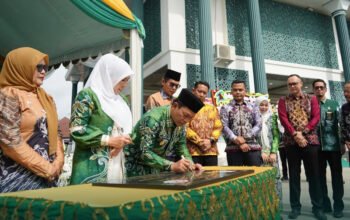 Gedung Galeri Dekranasda Balangan Simpul Promosi UMKM 5 Hal 2 Bal 3 klm