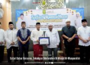 Wali Kota Banjarmasin Sahur Bersama Warga di Masjid Al-Musyarafah