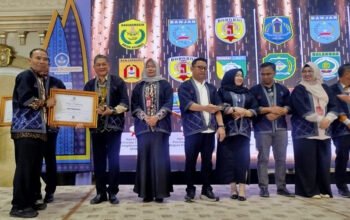 Banjarbaru Raih Penghargaan SPMB Terbaik di BPMP Kalsel Award 2026 4 Hal 6 3 KLM BJB 1 2