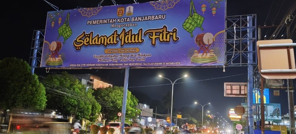 Billboard Idulfitri Tanpa Foto Pejabat Jadi Sorotan 1 Hal 6 3 KLM BJB 2 12