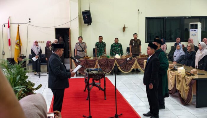 DPRD HST Gelar Paripurna PAW Rusmaini Hardi Duduk jadi Wakil Rakyat 3 Hal 8 HST adv 2 3 klm