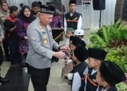Kapolda Kalsel Pererat Kebersamaan dengan Ojol, Wartawan dan Anak Panti Lewat Buka Puasa Bersama