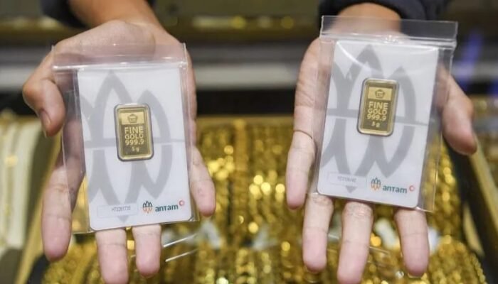 Harga Emas Antam Melonjak