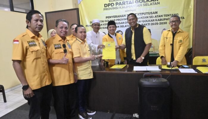 Golkar Kalsel Rampungkan Konsolidasi, SK Kepengurusan 13 Daerah Resmi Diserahkan