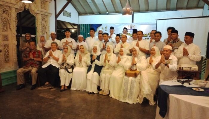 Kadin Kalsel Buka Puasa Bersama, Pererat Silaturahmi Pengurus dan Santuni Anak Yatim di Panti Asuhan