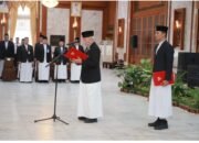 Gubenur Rombak Jajaran Kabinet, Jangan Galau , Sakit Hati atau Marah