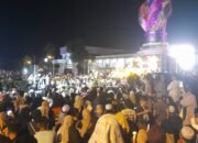 Lomba Bagarakan Sahur Berlangsung Meriah, Warga HSU Padati Tugu Sholawat